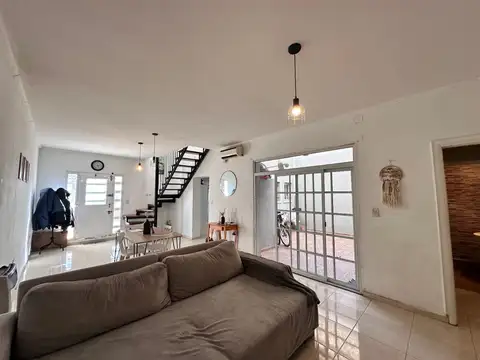 Depto Tipo Casa en Venta de 3 dormitorios
