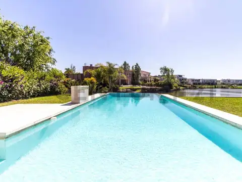 IMPECABLE CASA EN ALQUILER TEMPORAL AMOBLADO EN CABOS DEL LAGO.