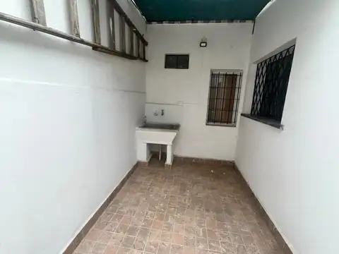 Casa en Alquiler en Cinco Esquinas, $ 350.000