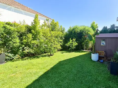 Casa 6 ambientes con 3 baños