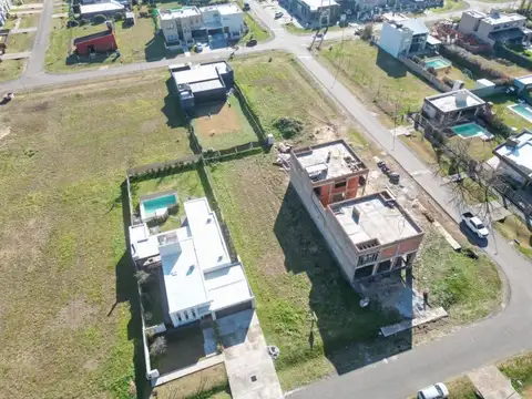 Leloir y La Tradicion , Piso No definido