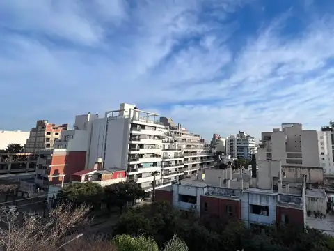 Departamento en alquiler B Gral Paz con balcón