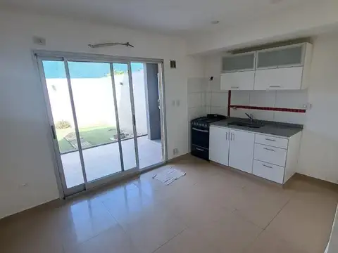 Departamento en Alquiler con 1 cocheras