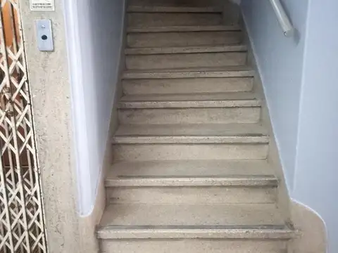 Venezuela 400, Piso 1