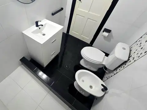 Depto Tipo Casa en Venta 40 años