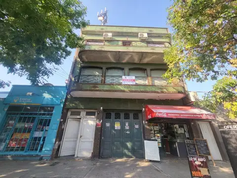 Venta de deposito en Monte Castro!!!! 