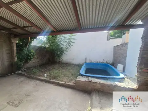 Casa en venta c/ cochera en Monte Grande