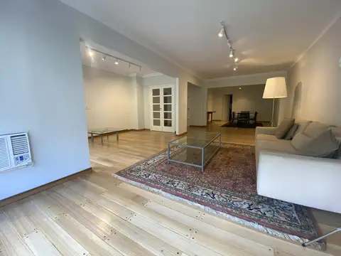 Departamento en Alquiler con 1 cocheras