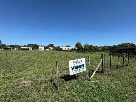 Terreno en Venta en Gowland, USD 28.000