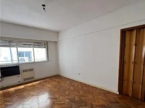 Departamento 3 ambientes contrafrente - en venta Centro