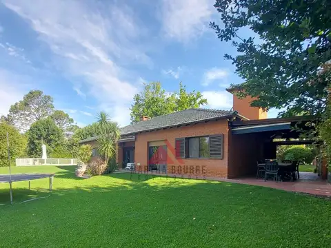 Casa en Venta en Larena Country Club, USD 167.000