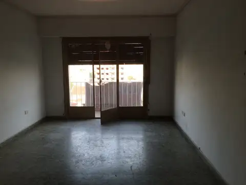 Departamento en Alquiler en Plaza Olazabal, $ 600.000