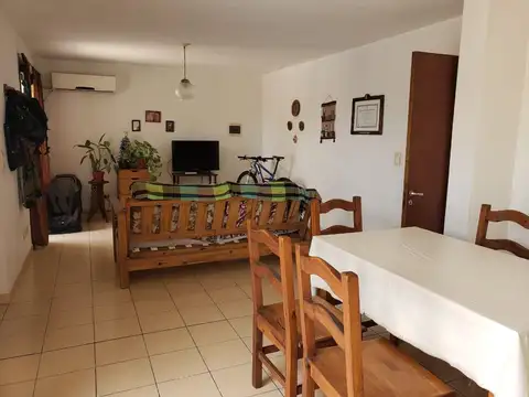 Departamento 3 ambientes con 2 baños