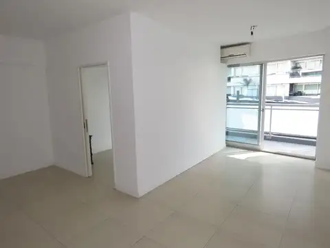 Lola Mora 400, Piso 3