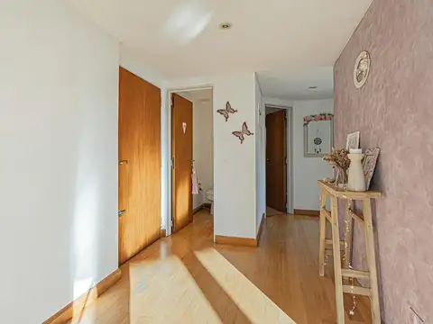 Departamento en Venta en Vicente Lopez Vias / Rio, USD 360.000