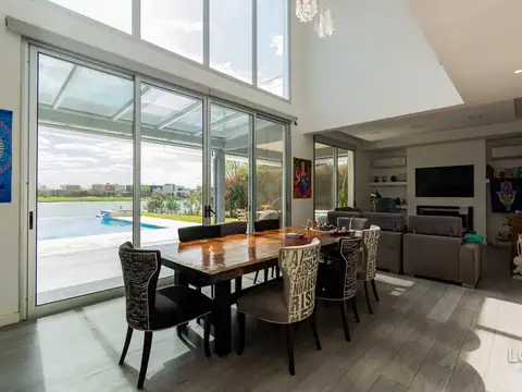 Casa en Venta al Este