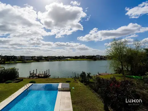 Casa en Venta en El Cantón, USD 545.000