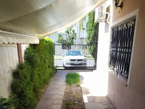 Casa en Venta en Villa Luzuriaga, USD 180.000