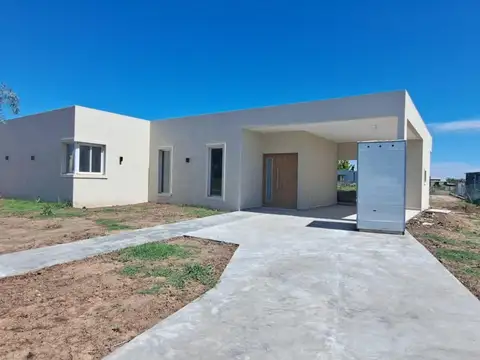 Venta Casa 4 Ambientes en Area 2 San Sebastián
