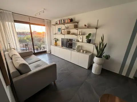 VENTA DPTO 2 AMB A ESTRENAR CON BALCÓN CORRIDO Y VISTA ABIERTA MUY LUMINOSO