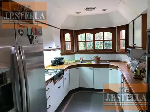Casa en Venta en Castelar, USD 550.000