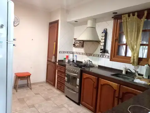 Las Araucarias 100