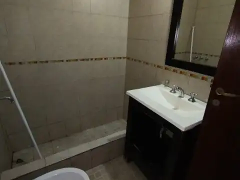 Depto Tipo Casa 2 ambientes con 1 baño