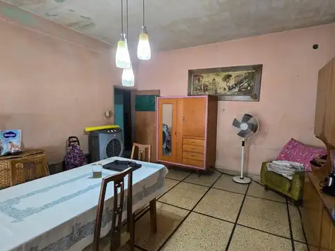 CASA DE 4 AMBIENTES EN VENTA