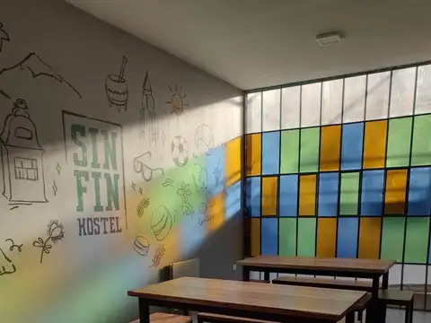 Venta hostel sin fin - frente plaza independencia