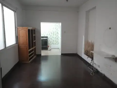PH DE 4 AMBIENTES CON PATIO Y TERRAZA