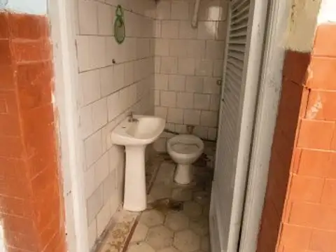 Solís 900 , Piso 0