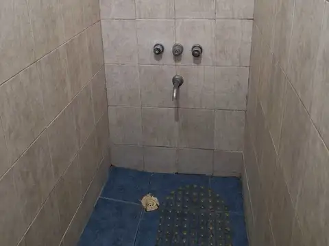 VENTA DE CASA SOBRE AV. BESARES LA BANDA