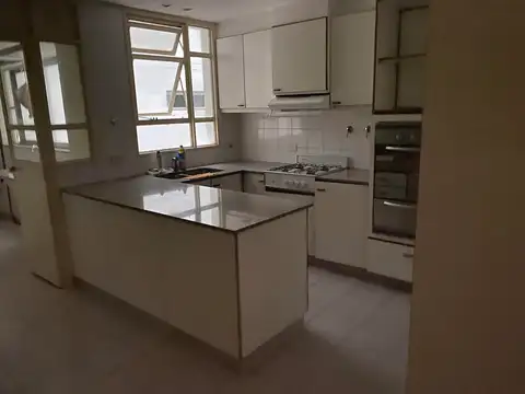 Departamento en Alquiler de 4 ambientes