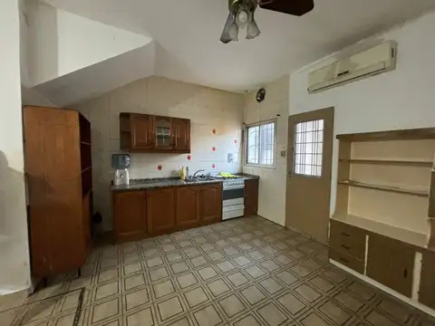 Depto Tipo Casa 3 ambientes con 1 baño