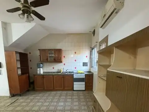 Depto Tipo Casa en Alquiler de 2 dormitorios