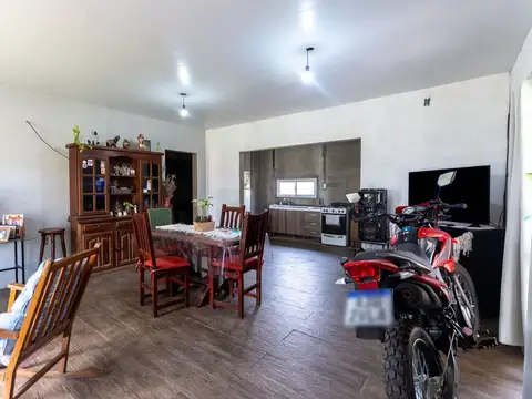 Casa 4 ambientes con 1 baño