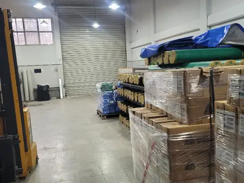 Galpon en Alquiler 8,70  mts Frente