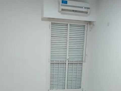 Excelente departamento 2 ambientes en Barrio Norte, sobre Av. Santa Fe
