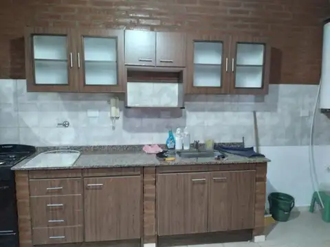 Depto Tipo Casa 2 ambientes con 1 baño