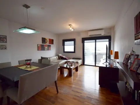 VENTA,SEMIPISO de 4 Ambientes al Frente, APTO CRED