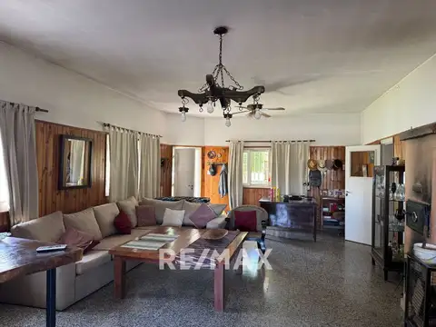 calle rural c11 ,General Fernández Oro 100