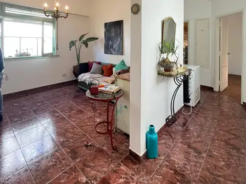 VENTA DEPARTAMENTO 2 AMB. A 2 C. PARQUE RIVADAVIA - MUY BUEN ESTADO - 50 M2 - TODO LUZ