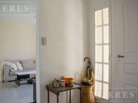 Casa 6 ambientes con 3 baños