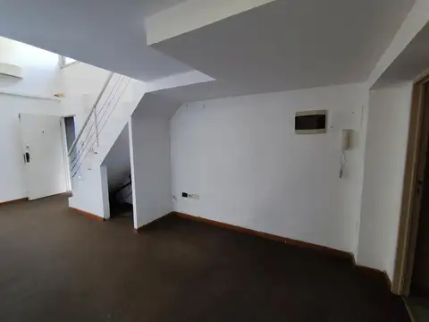 Depto Tipo Casa en Venta 65 años