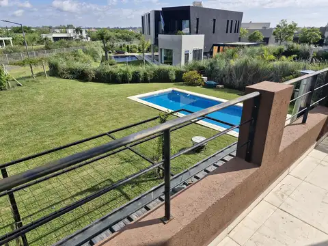 Venta Casa 6 ambientes en Barrio Vistas, puertos