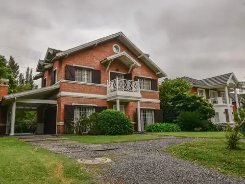 CASA EN VENTA SOLAR DEL BOSQUE EZEIZA