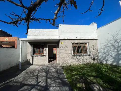 Hipólito Yrigoyen 1071