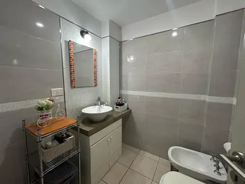 Caseros Departamento de 2 Ambientes con Balcon Corrido F: 10314