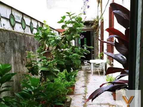 Casa en venta - 4 Dormitorios 2 Baños - 200Mts2 - Almagro
