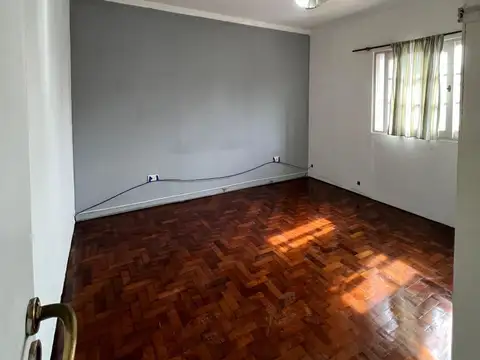 Casa en Alquiler en Jose Leon Suarez, $ 490.000